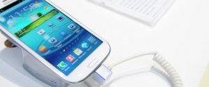 Samsung представив міні-версію Galaxy S III
