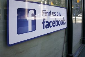 Facebook переводить весь трафік користувачів на шифрований протокол