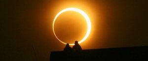Земляни сьогодні зможуть спостерігати повне сонячне затемнення - єдине в цьому році