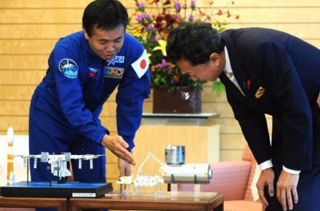 Японского астронавта на МКС будет сопровождать робот-андроид