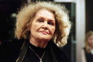 Лина Костенко отказалась принимать награду «Золотой писатель Украины»