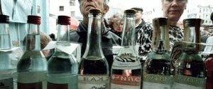 Киевские рынки вновь наводнила контрафактная 36-градусная водка