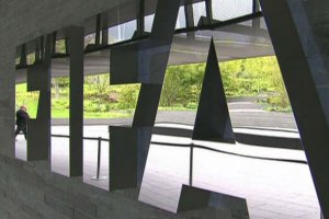 Сборная Украины опустилась на 13 позиций в рейтинге ФИФА