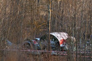 В обломках самолета Качиньского, разбившегося под Смоленском, обнаружены следы тротила