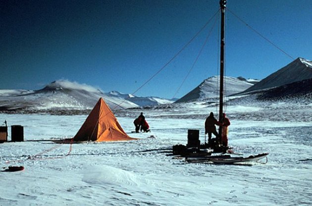 Під крижаним панциром Антарктиди виявили життя, ізольоване від зовнішнього середовища 3000 років