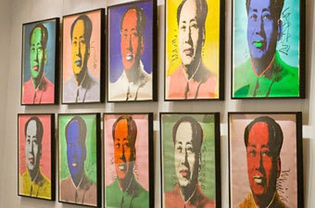 В Китае запретили портреты Мао Цзэдуна работы Энди Уорхола