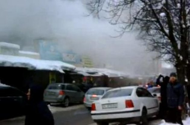В Киеве горел радиорынок "Караваевы дачи"