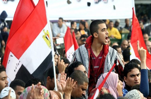 Зіткнення в Єгипті закінчилися перемогою прихильників президента, табір опозиції розгромлено