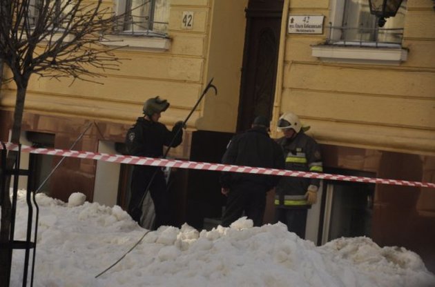 У медичному університеті в Чернівцях стався вибух, є загиблий і поранені (ФОТО)
