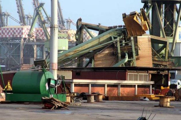 Торнадо разрушил крупнейший в Европе сталеплавильный завод (ВИДЕО)
