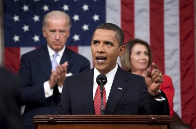 Обама прервал свой отпуск, чтобы спасти страну от «фискального обрыва»