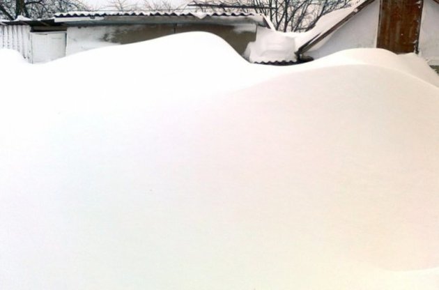 Снеговые заносы в селе Ржавинцы