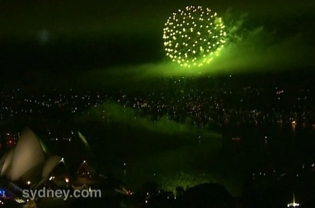 В Сиднее прошло традиционное новогоднее шоу фейерверков
