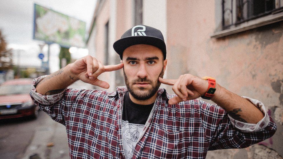 Саша Таб — лидер проекта «Сальто назад» Саша Таб — лидер проекта «Сальто назад»