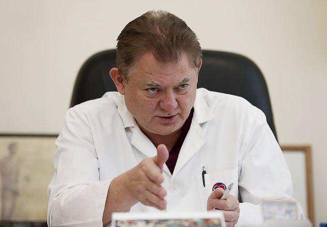 Академік НАМН України Василь Лазоришинець Академік НАМН України Василь Лазоришинець