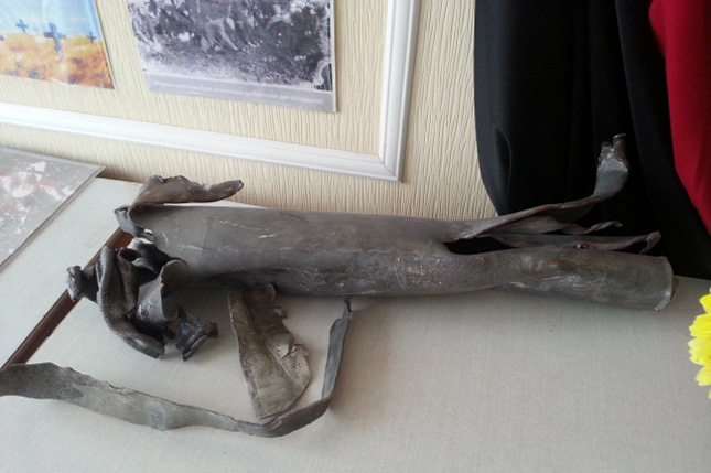 «Град», який прилетів у школу, тепер у шкільному музеї (Дзержинськ) «Град», який прилетів у школу, тепер у шкільному музеї (Дзержинськ)