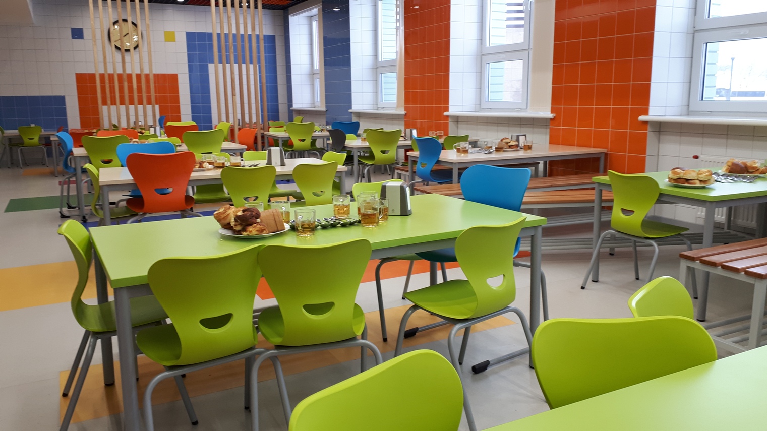 Шкільна їдальня