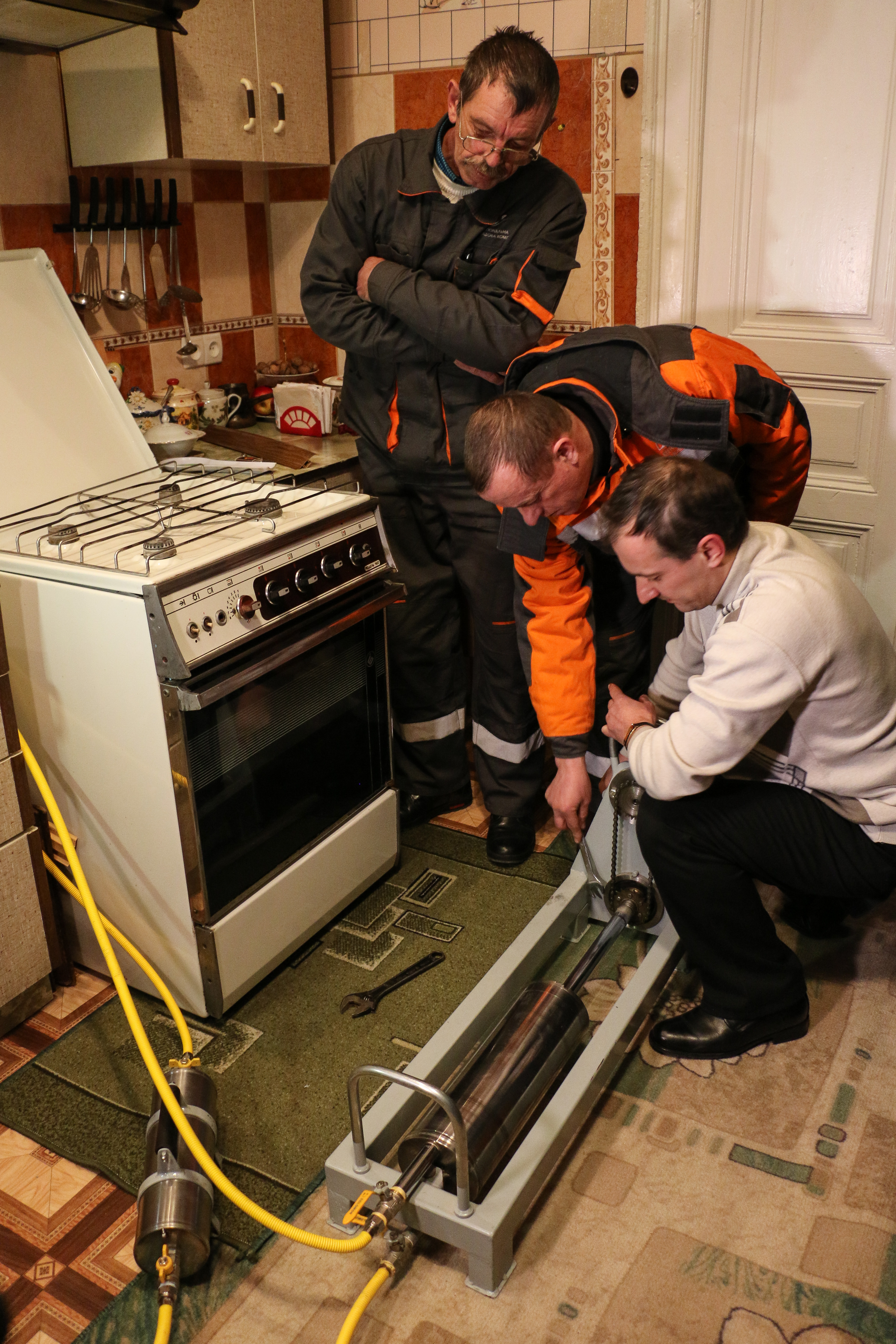 Отбор проб газа в жилище потребителя в г. Стрый Львовской области Отбор проб газа в жилище потребителя в г. Стрый Львовской области