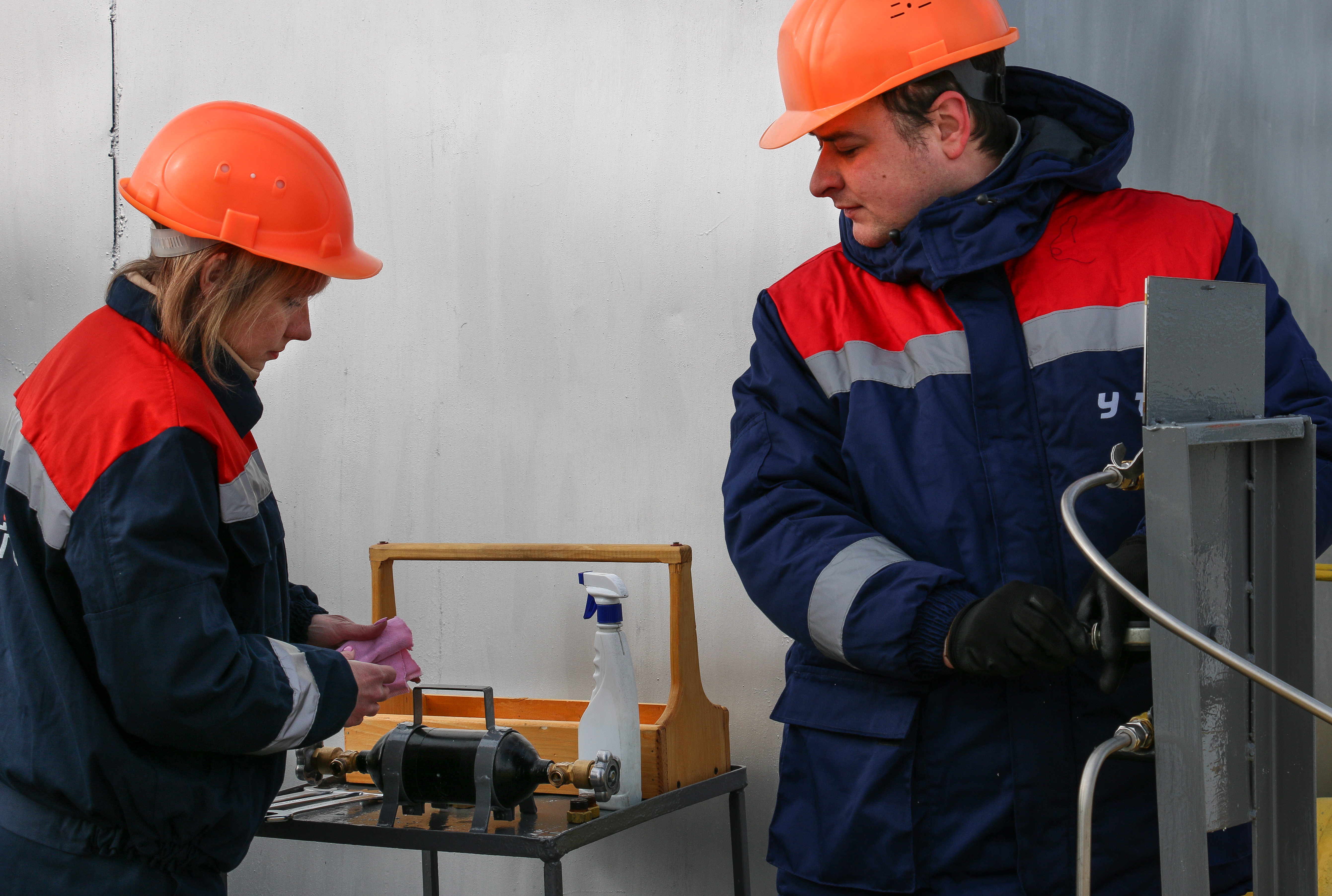 Отбор проб газа на АГРС с. Нежухов Стрыйского р-на Львовской области Отбор проб газа на АГРС с. Нежухов Стрыйского р-на Львовской области