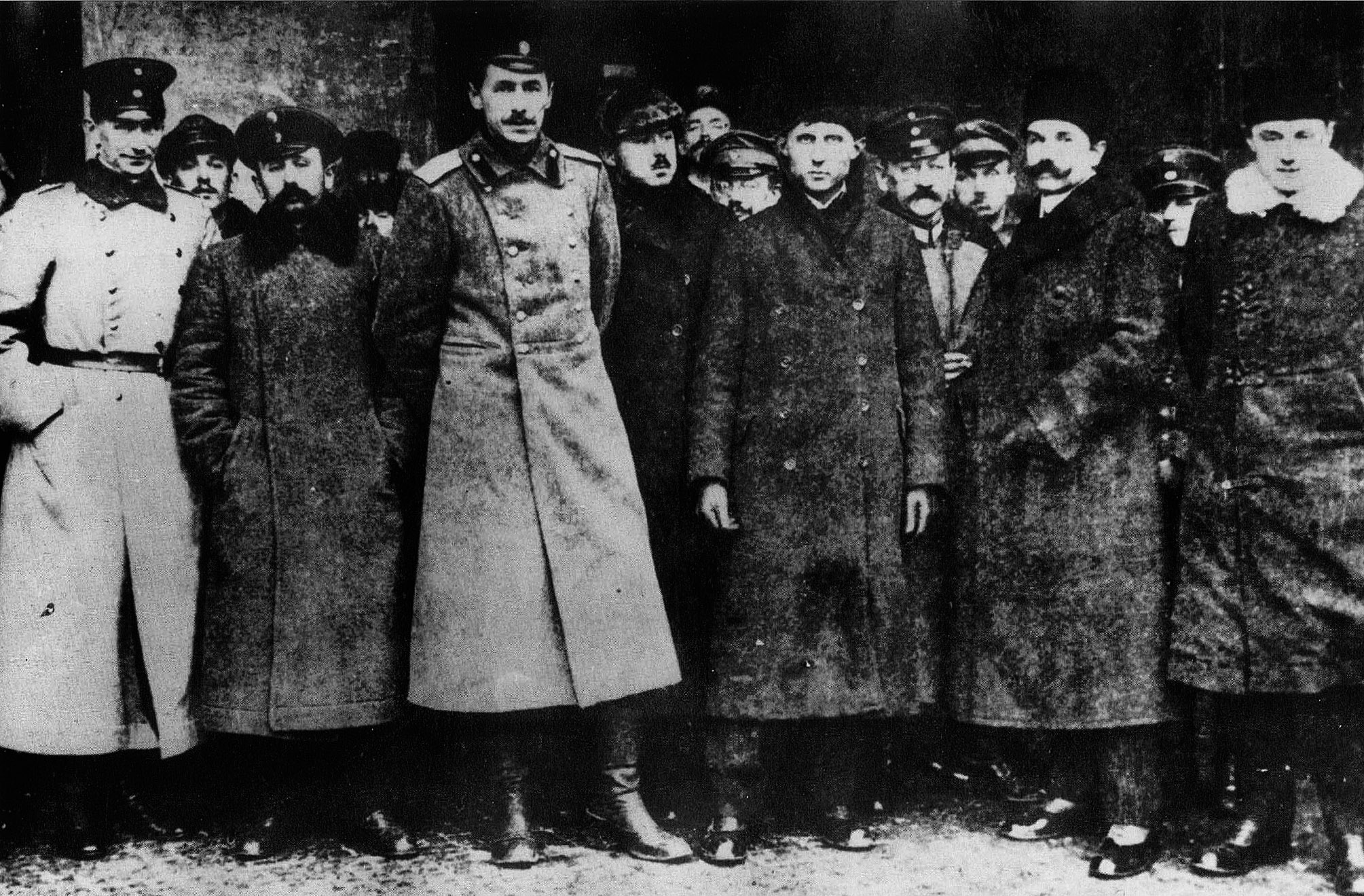 Делегація УНР перед від’їздом до Брест-Литовського на мирні переговори. Львів, січень 1918 р.