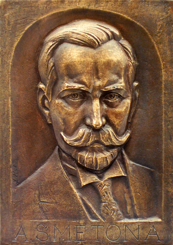 Антанас Смятона. Барельеф Юозаса Калинаускаса, 1990 г. Антанас Смятона. Барельеф Юозаса Калинаускаса, 1990 г.