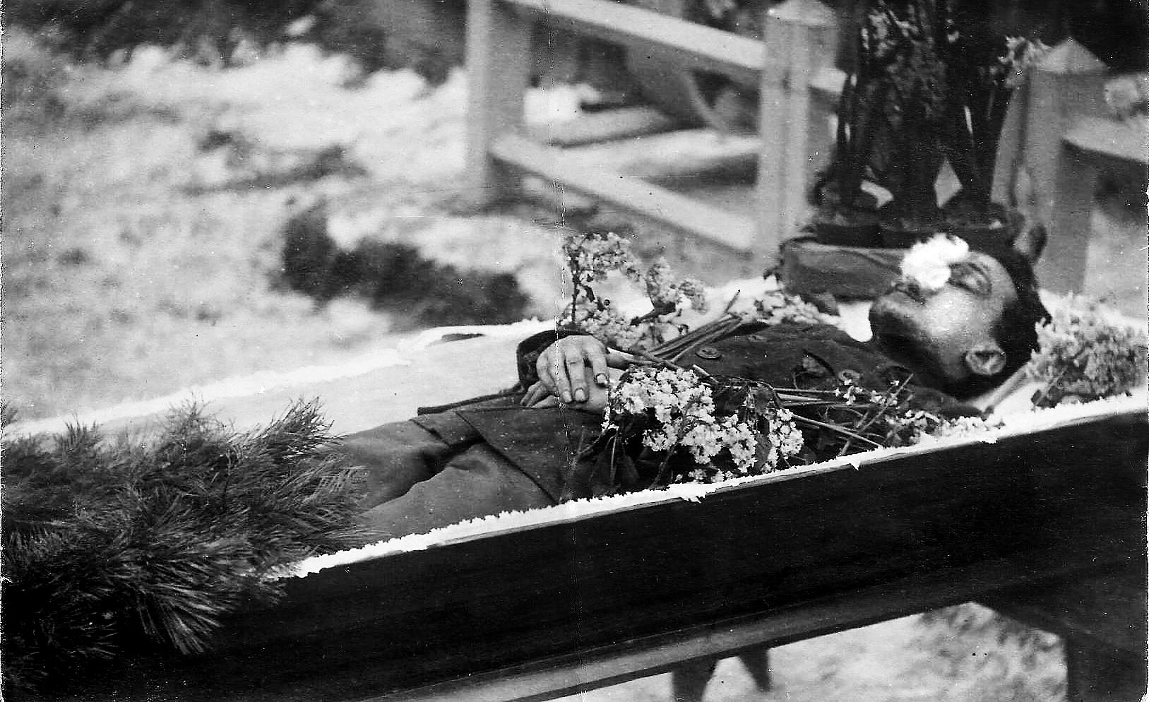 Похороны Зарудного 14 февраля 1918 г. Похороны Зарудного 14 февраля 1918 г.