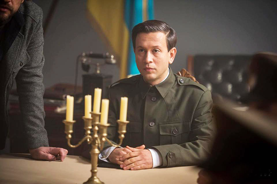 Дмитрий Ступка в роли Симона Петлюры