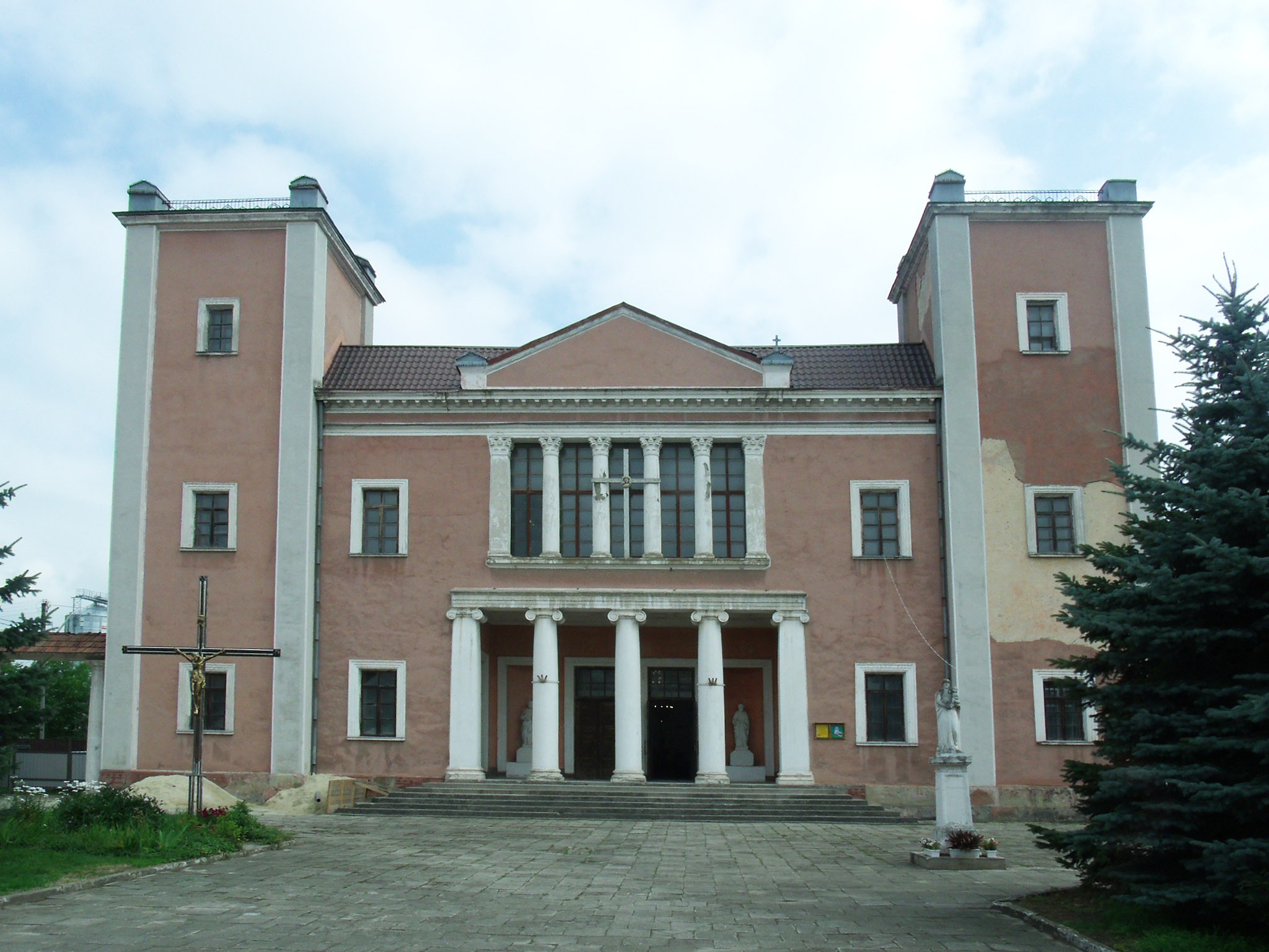 Костел святых Петра и Павла (XX в.);