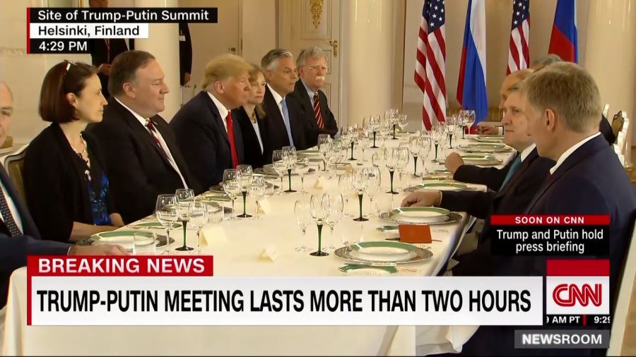 Переговоры продолжаются за ланчем Переговоры продолжаются за ланчем