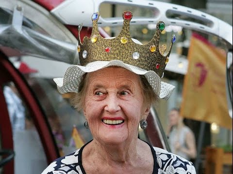 Она была Актрисою… Она была Актрисою…