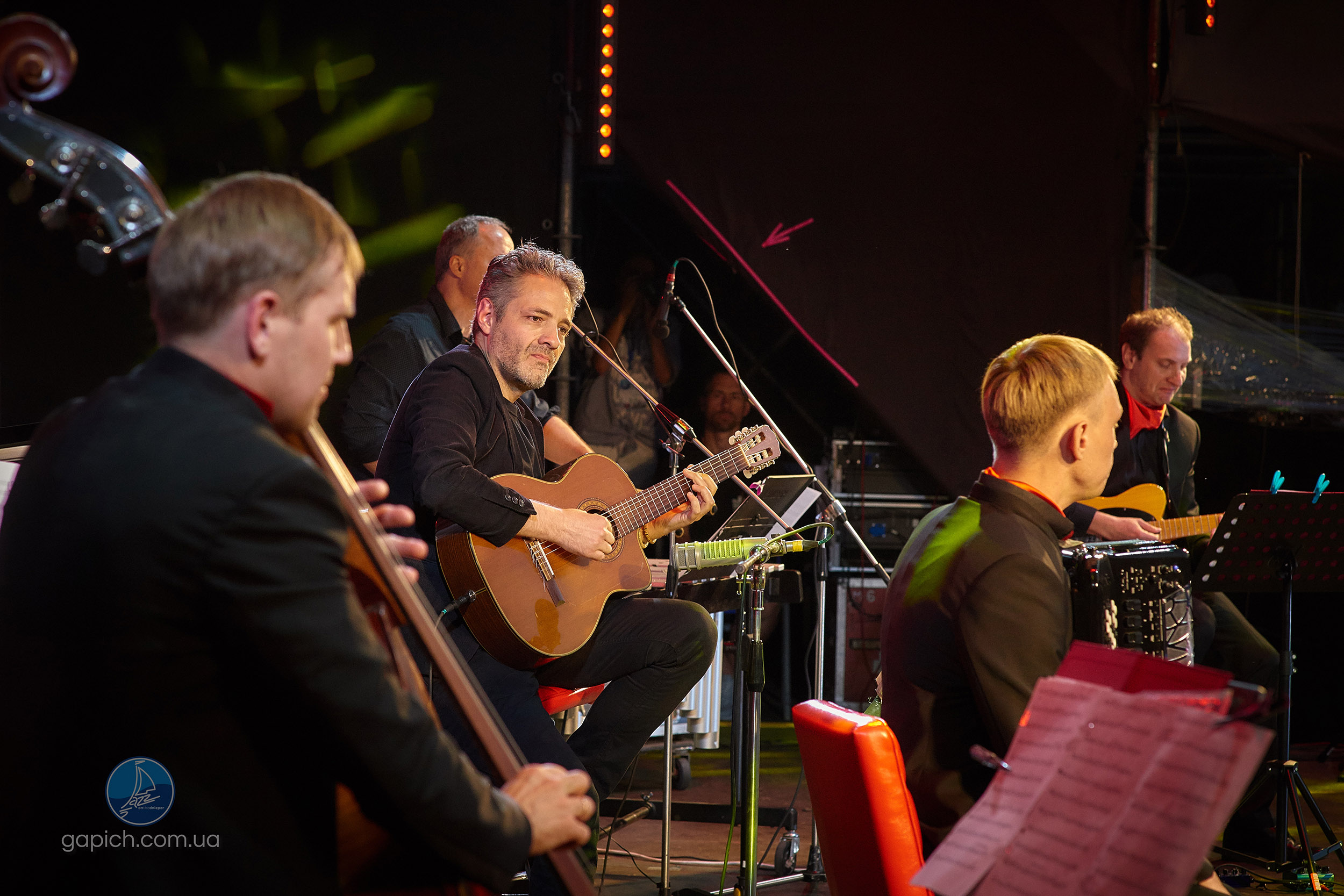 группа Argentum (Киев) и приглашенные немецкие музыканты Честер Харлан и Франц Бауэр