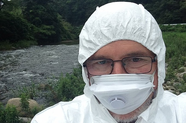 Марк Железняк возле АЭС Марк Железняк возле АЭС