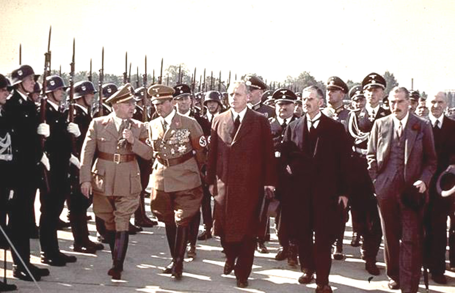 Г.Гіммлер, А.Гітлер, Й. фон Ріббентроп, Н.Чемберлен, Е.Даладьє. Мюнхен, 29 вересня 1938 р.