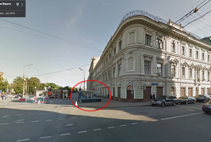 Переход, в который спускался Пушилин Переход, в который спускался Пушилин