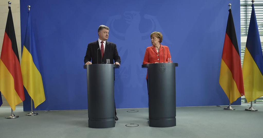 Порошенко проведет переговоры с Меркель