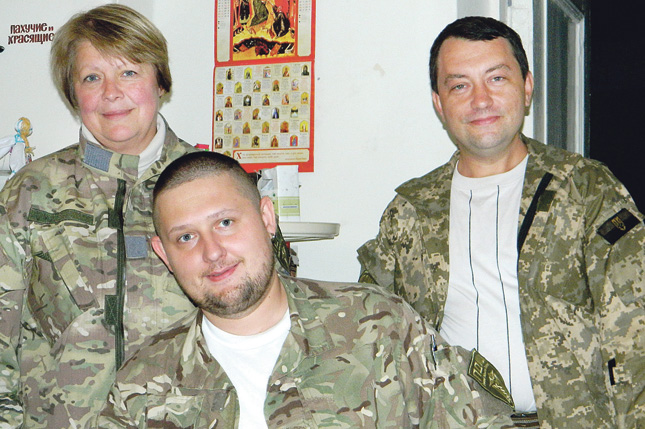 Парамедик Виталий Машков и терапевт Людмила Глиняная Парамедик Виталий Машков и терапевт Людмила Глиняная