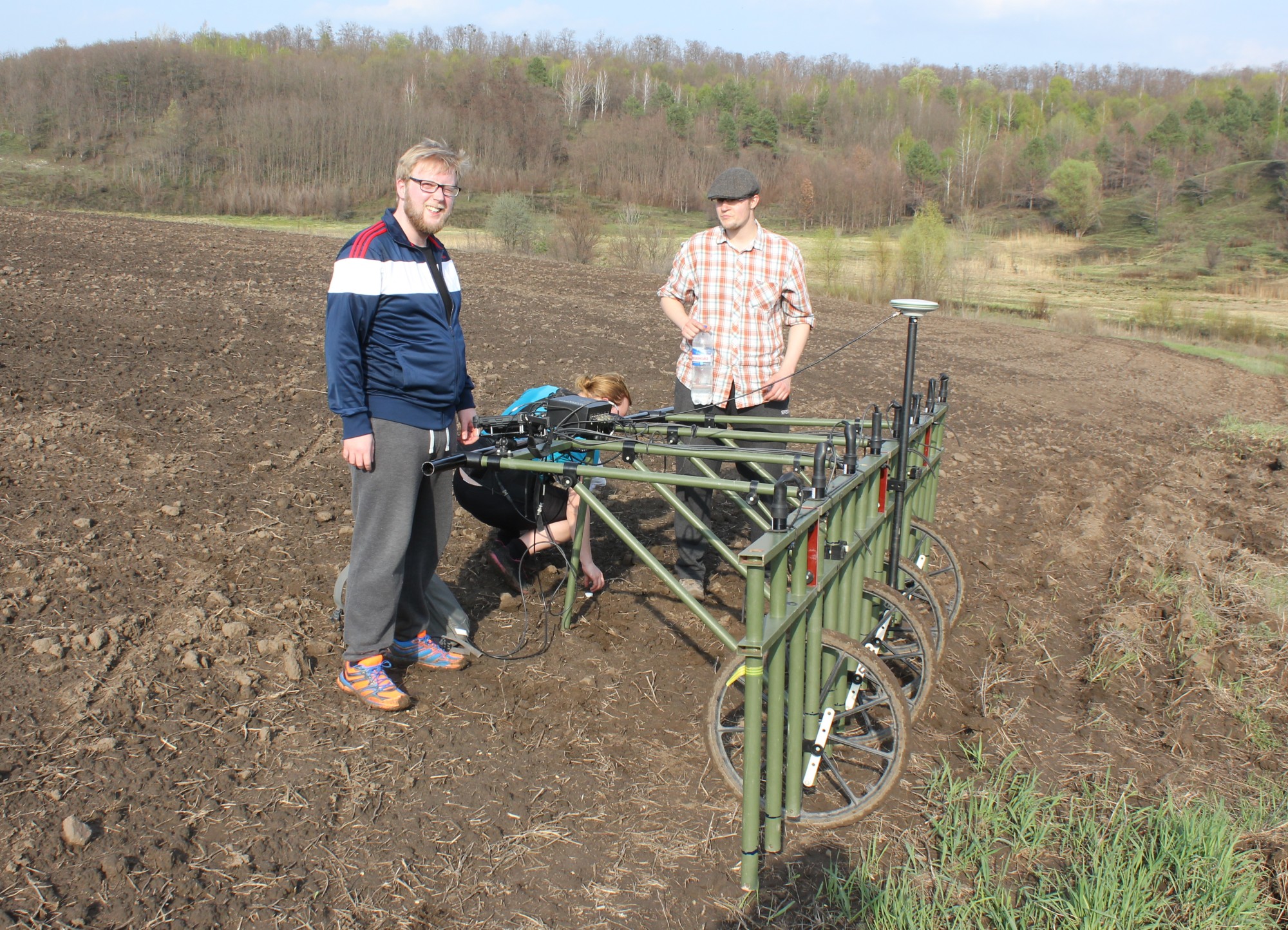 Работа с магнитометром в сезоне 2016 года - Майданецкое и Копачов Работа с магнитометром в сезоне 2016 года - Майданецкое и Копачов