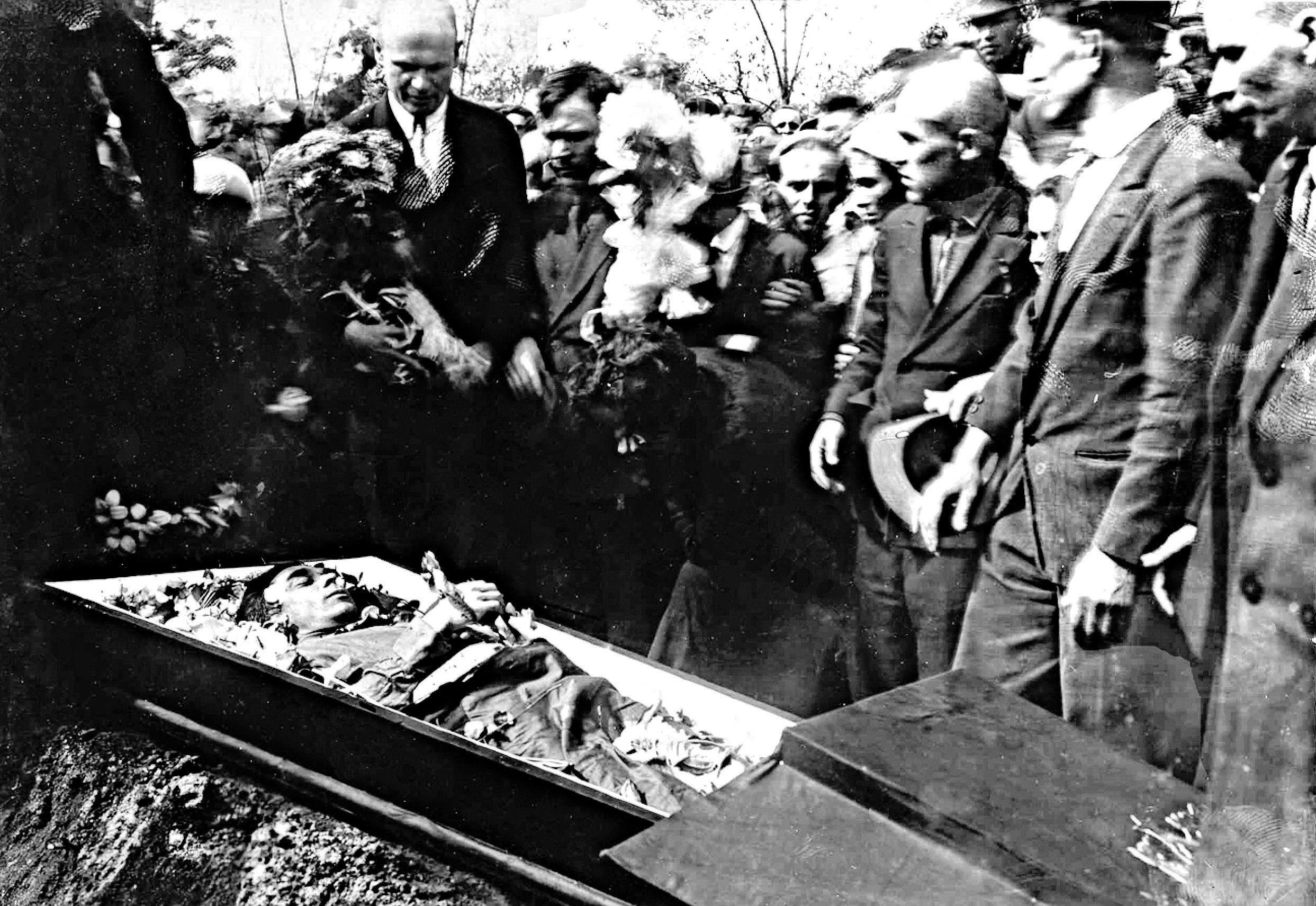 Похороны Мыколы Хвылевого. Харьков, 15 мая 1933 г.