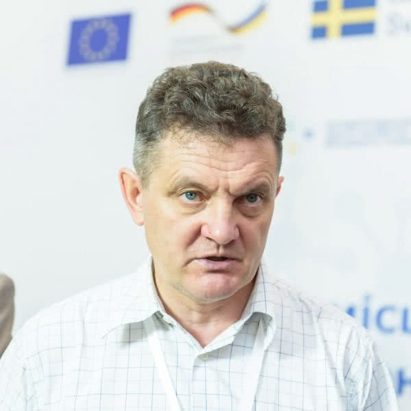 Юрий Ганущак