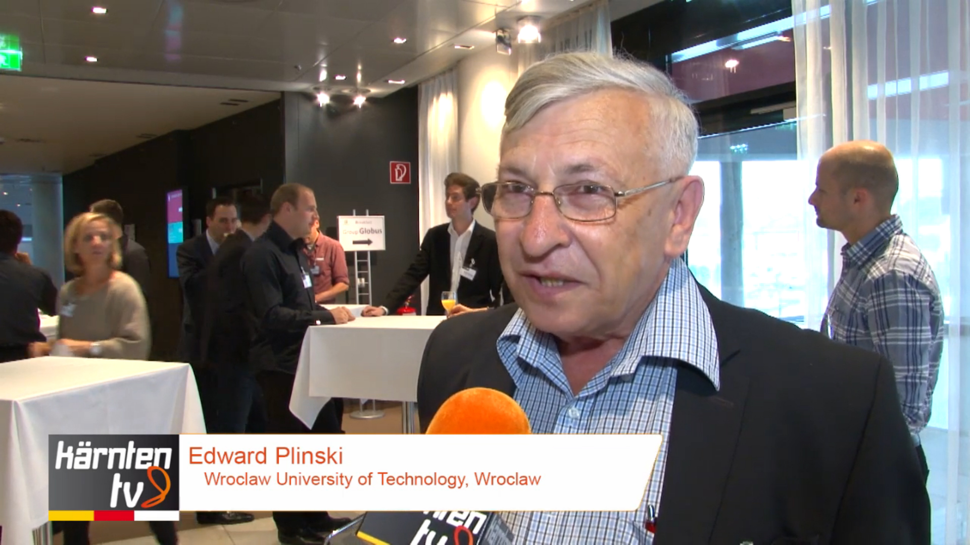 Эдвард Плинский дает интервью австрийскому телевидению Эдвард Плинский дает интервью австрийскому телевидению