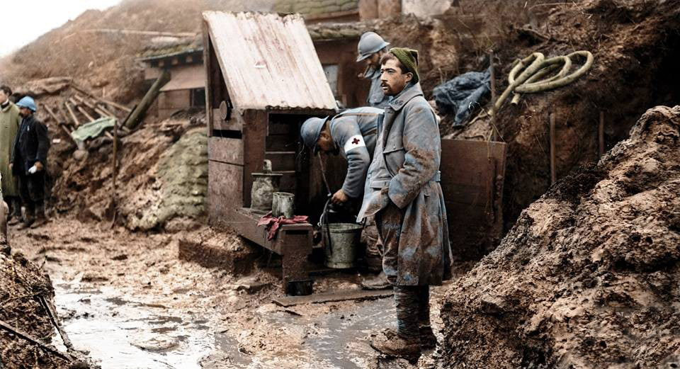 Французькі солдати на передовій Французькі солдати на передовій