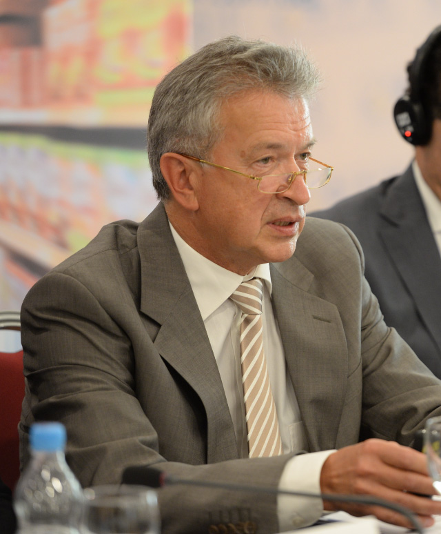 Александр Мельниченко