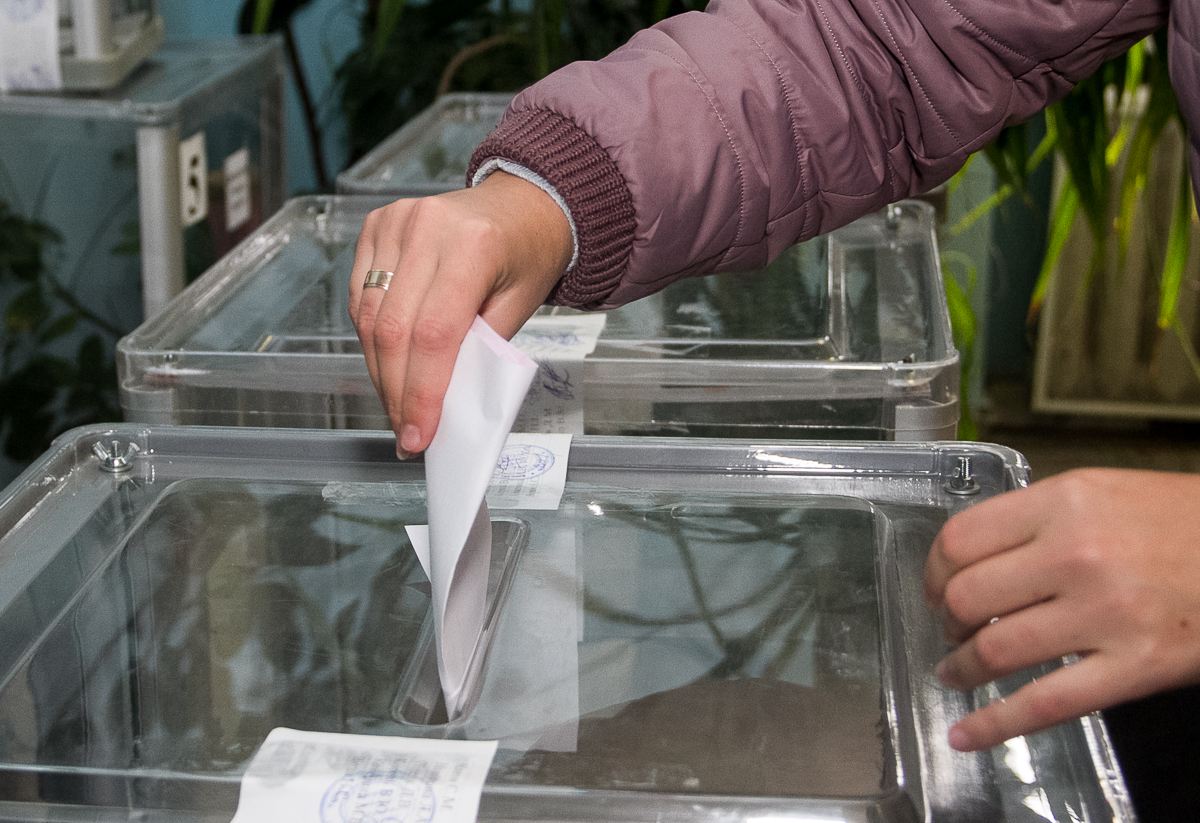 "ОПОРА" зафіксувала 1052 порушення на виборах