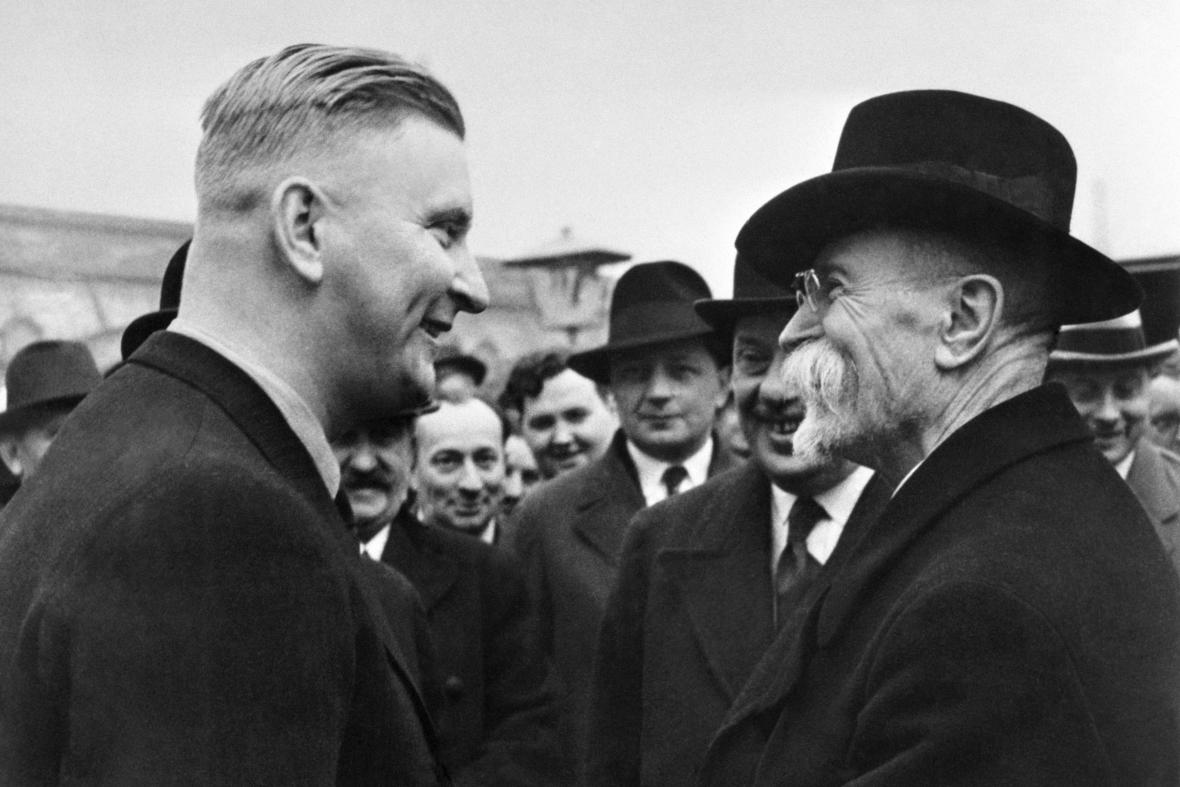 Томаш-Гарриг Масарик и Ян Антонин Батя, наследник обувной империи Томаша Бати, 1930-е годы