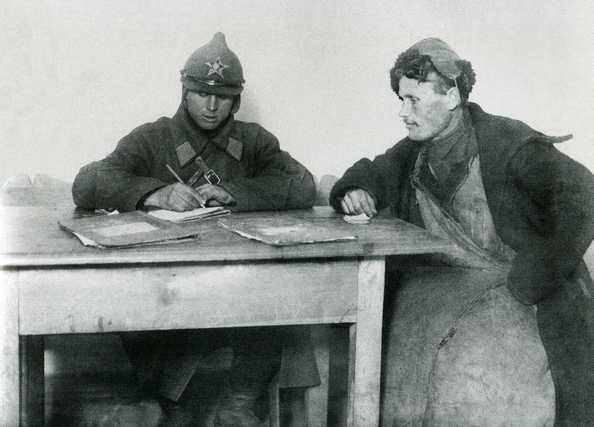 Допит незаможника, звинуваченого у «куркульській пропаганді». Сумщина, 1929 р.