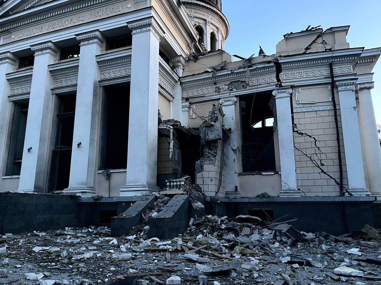 ЮНЕСКО решила защитить исторические места Киева и Львова, добавив в Список  объектов под угрозой - ZN.ua