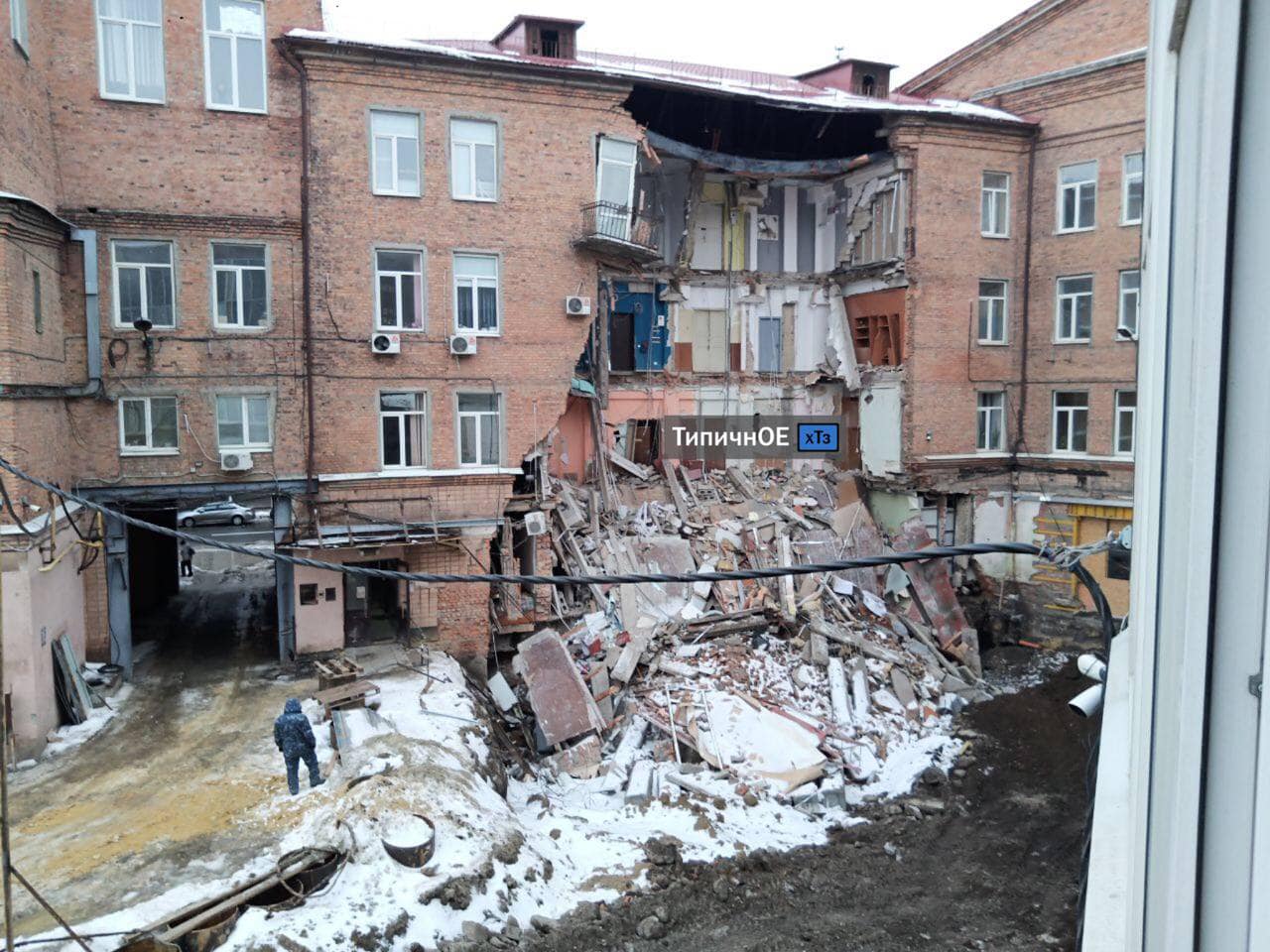 В Харькове рухнуло здание на проспекте Гагарина - Опубликовано полное видео  - Новости Харьков - ZN.ua