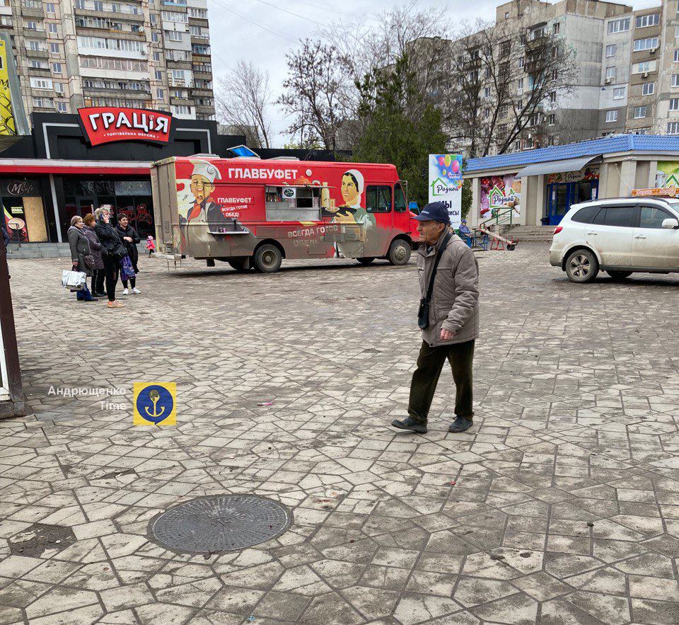 Гастарбайтеры в Мариуполе - завозят семьи и обворовывают дома - ZN.ua