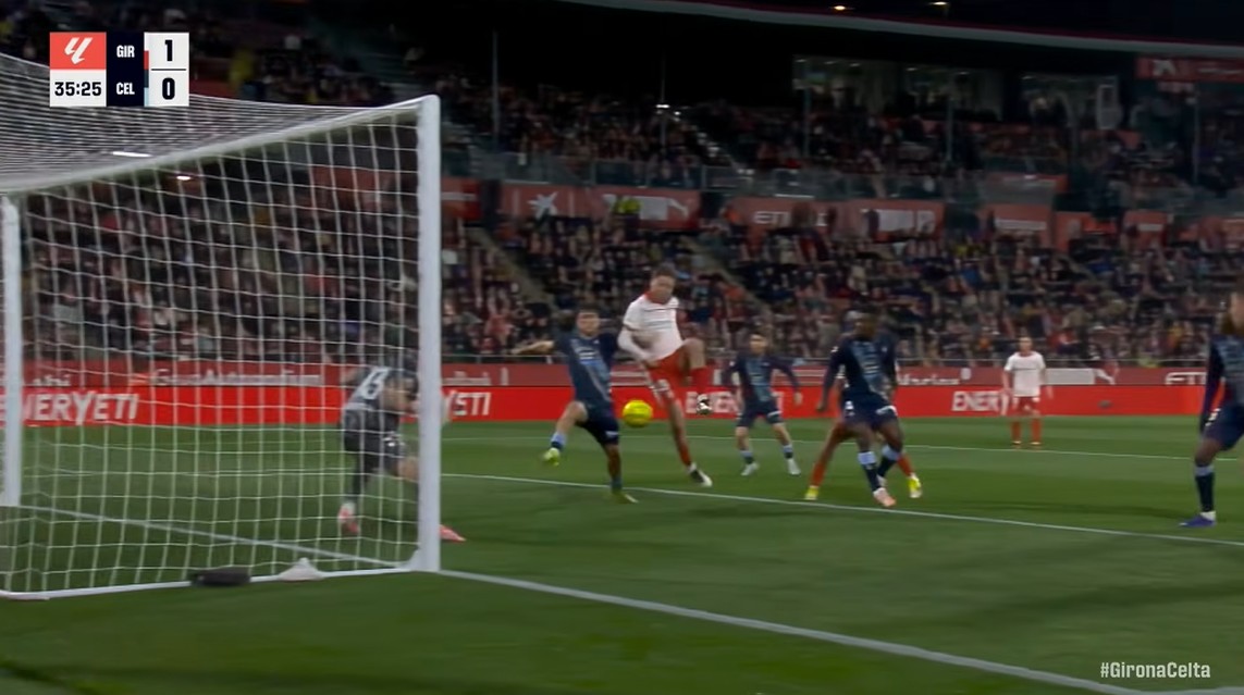 Скриншот из видео транслятора Megogo