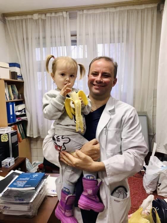 Цій дівчинці не давали шансів на життя (на руках у хірурга–рятівника)